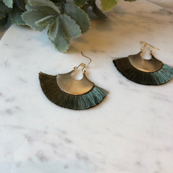 Jewelry - The Cora - Gold Fringe Drop Earrings